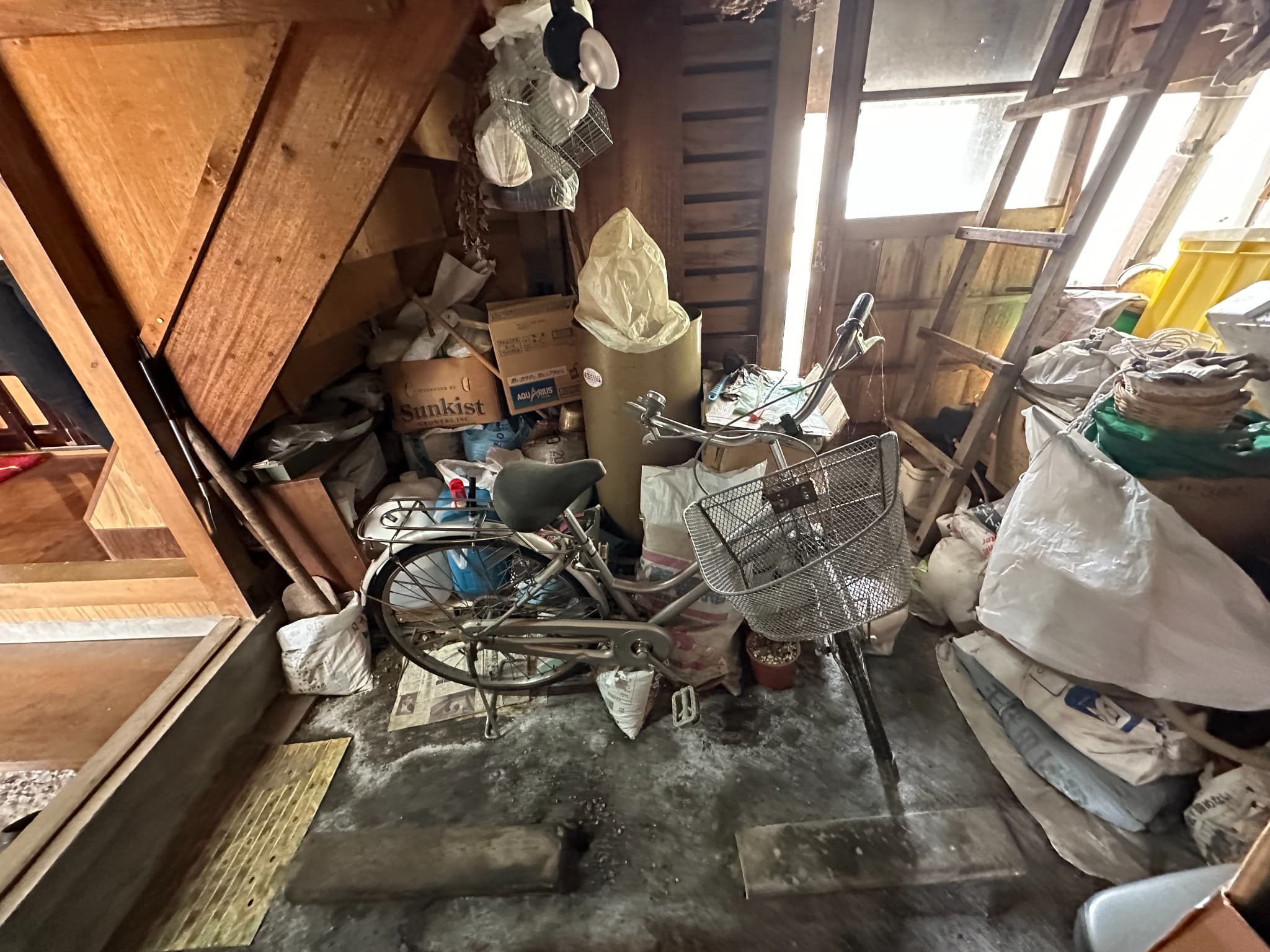 https://maruei-kaitai.com