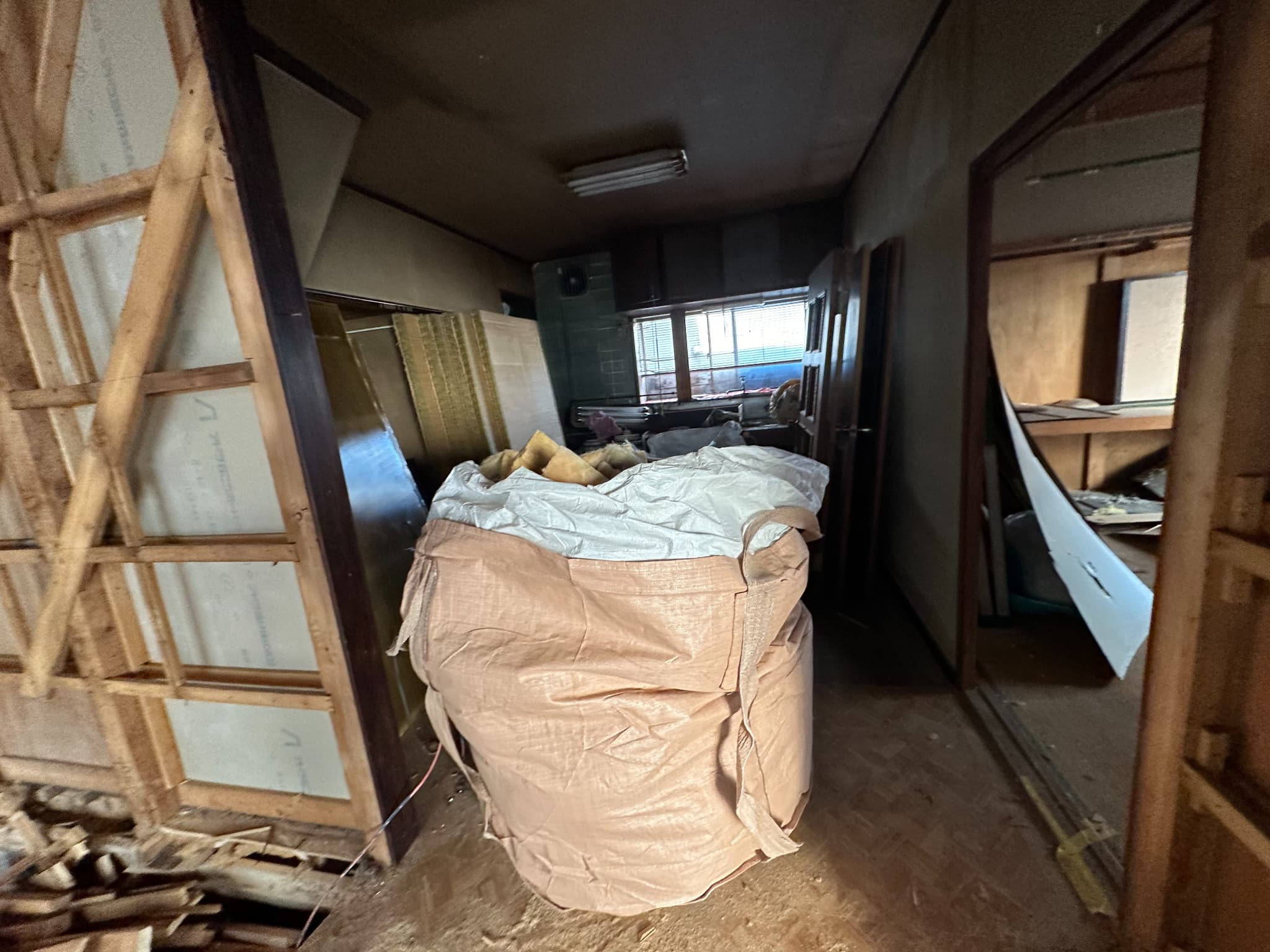 https://maruei-kaitai.com