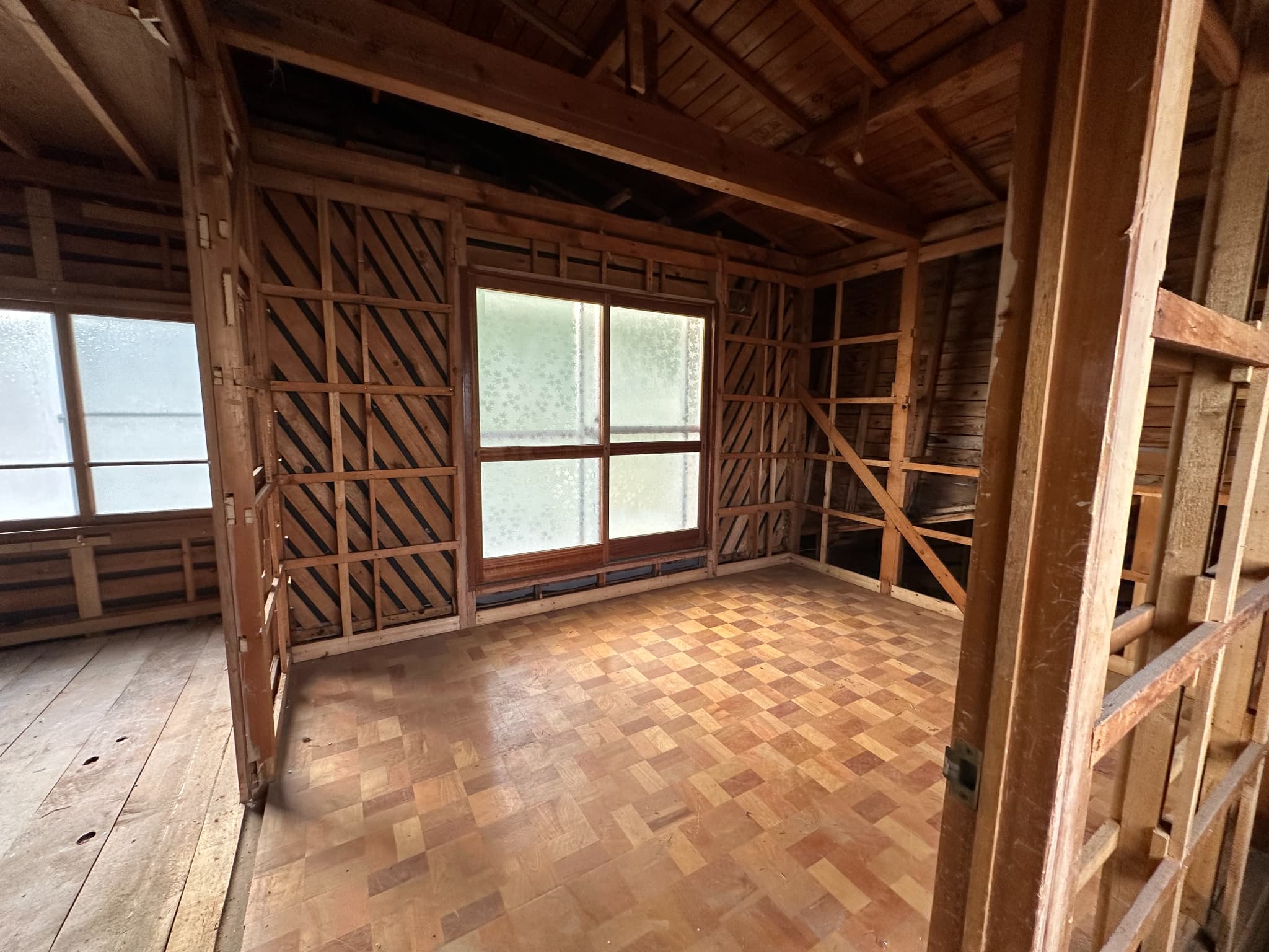 https://maruei-kaitai.com