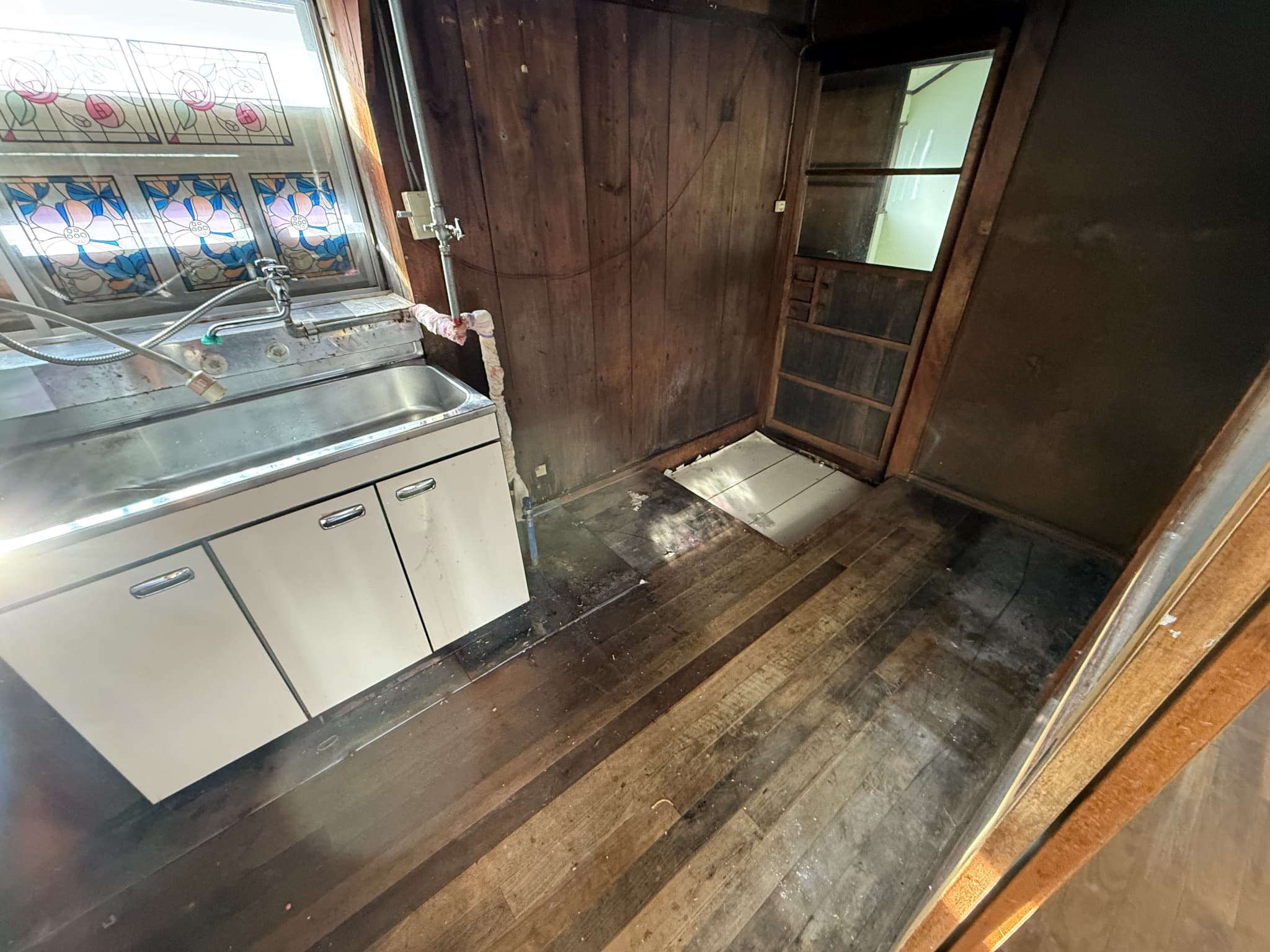 https://maruei-kaitai.com