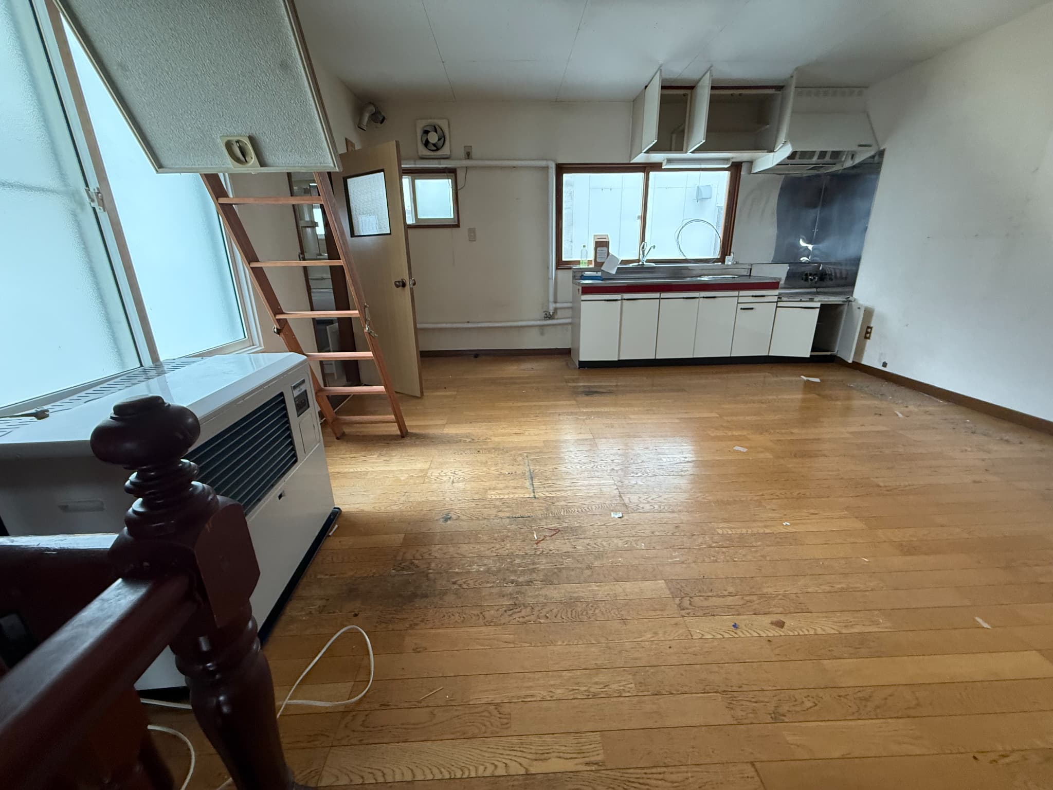 https://maruei-kaitai.com